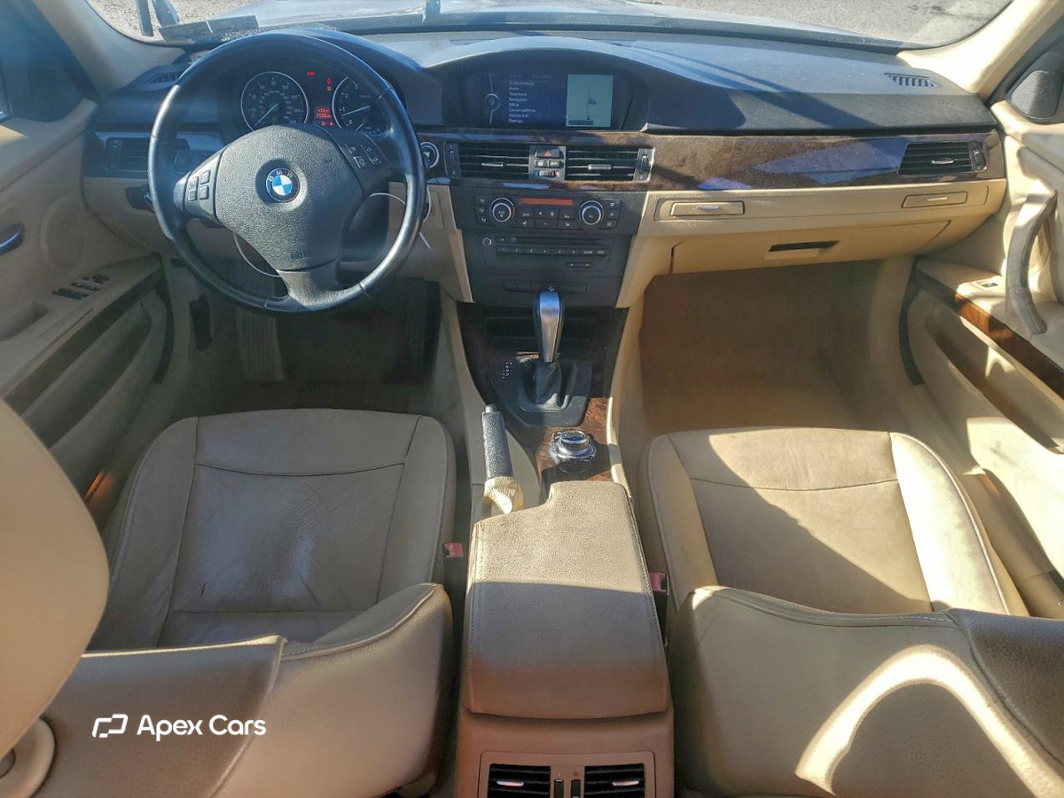 BMW Series 3 2011