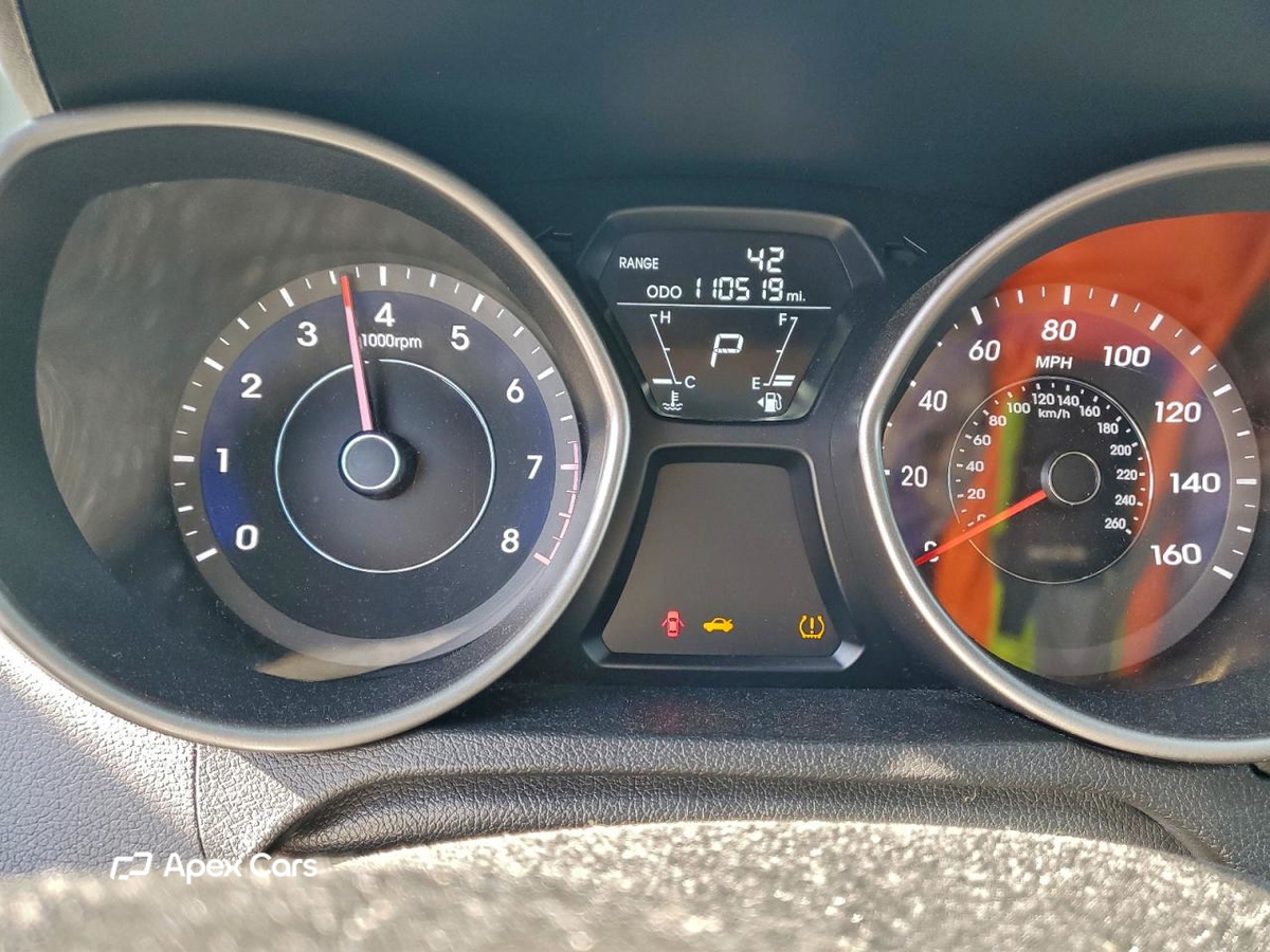 Hyundai Elantra 2013