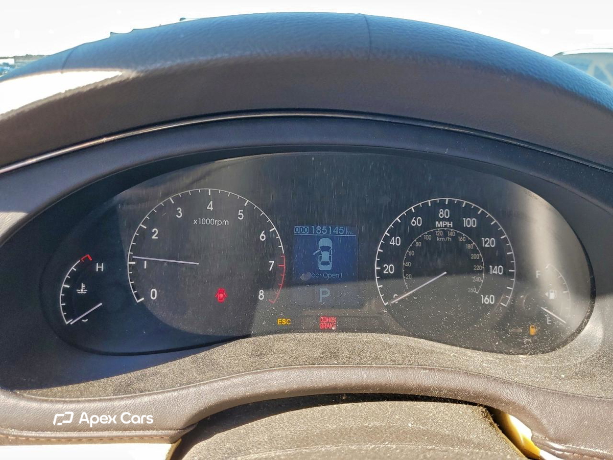Hyundai Genesis 2010