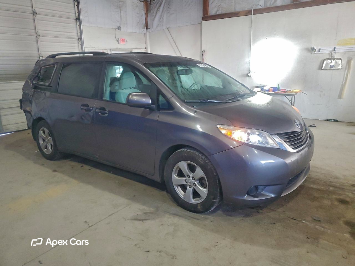 Toyota Sienna 2012