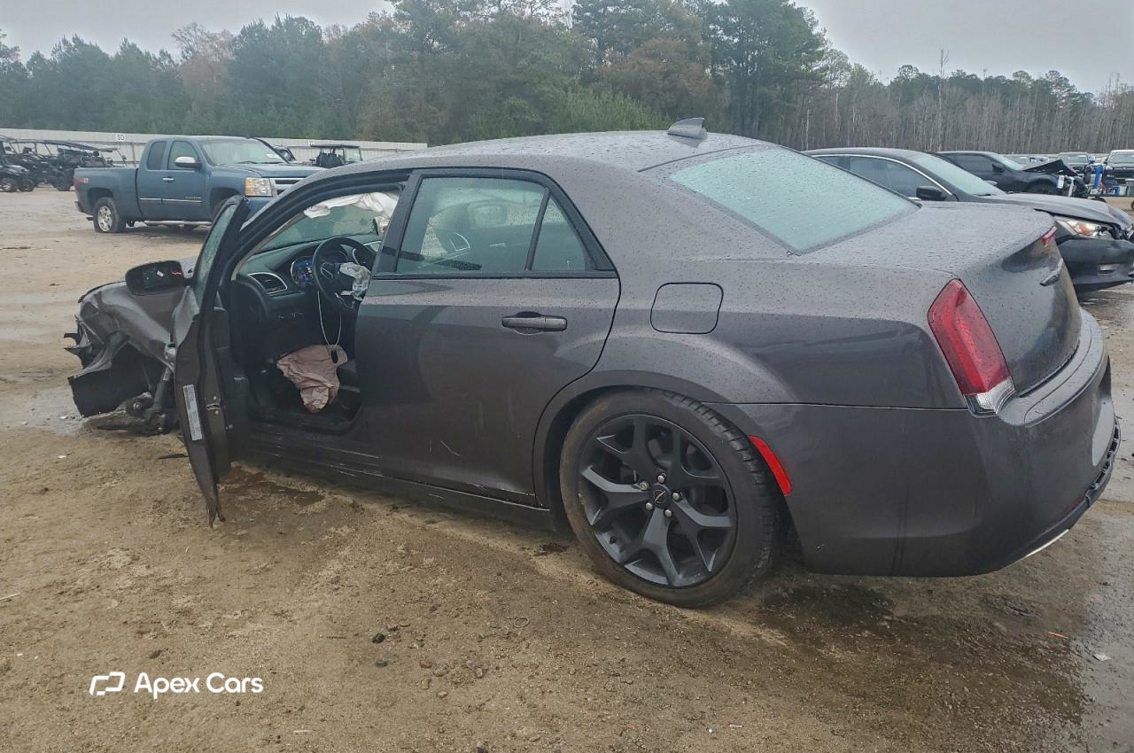 Chrysler 300 2020