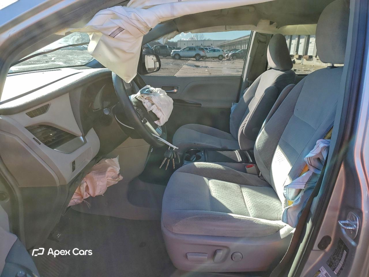 Toyota Sienna 2015
