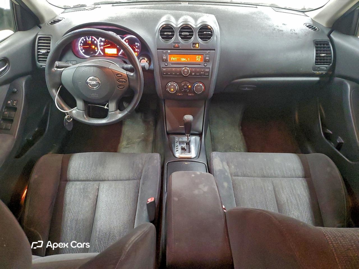 Nissan Altima 2011