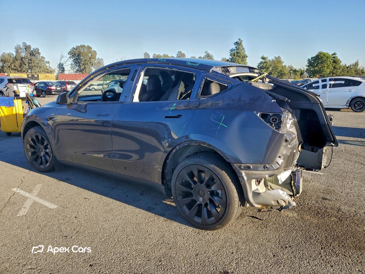 Tesla Model Y 2022