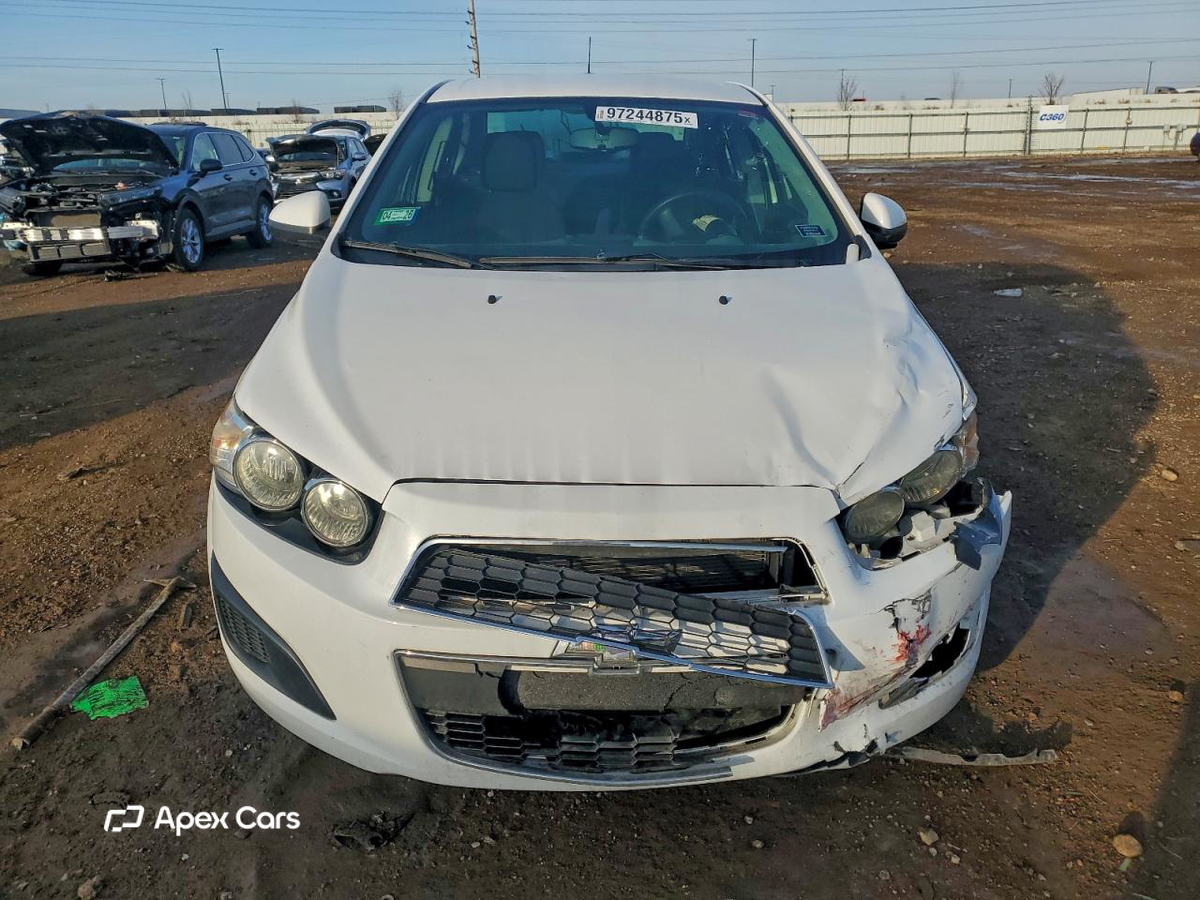 Chevrolet Sonic 2015
