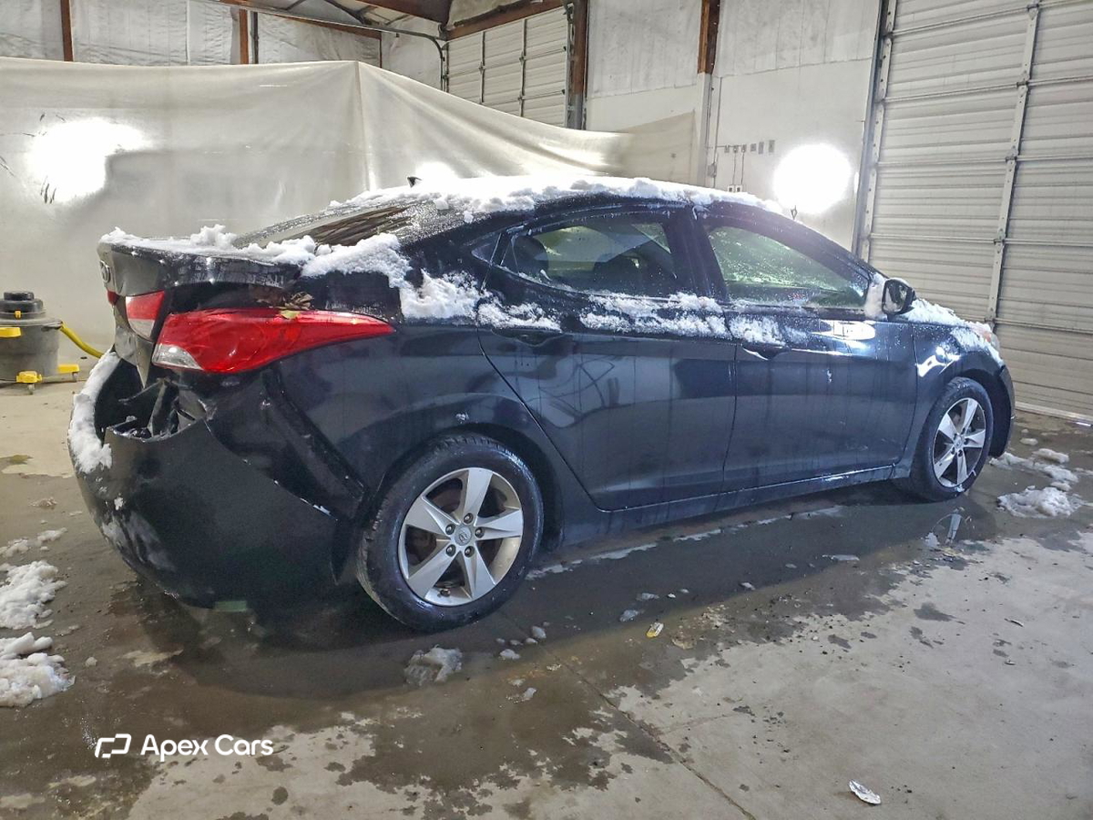 Hyundai Elantra 2013