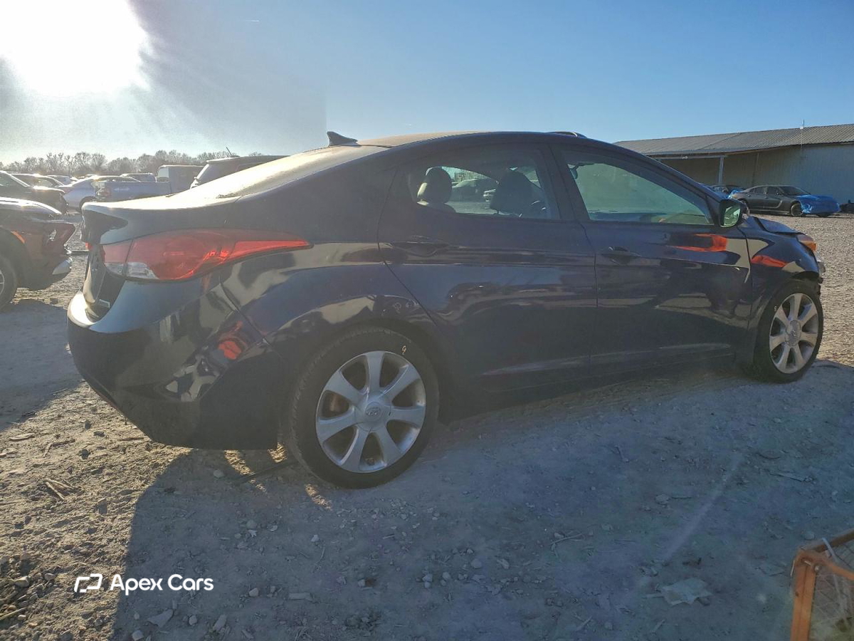 Hyundai Elantra 2013