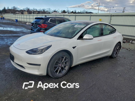 Tesla Model 3 2021 - Image 1 of 12