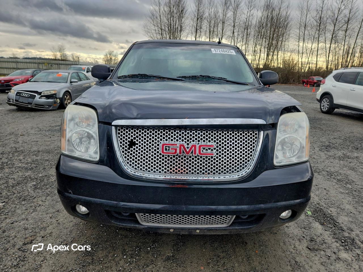 GMC Yukon 2011