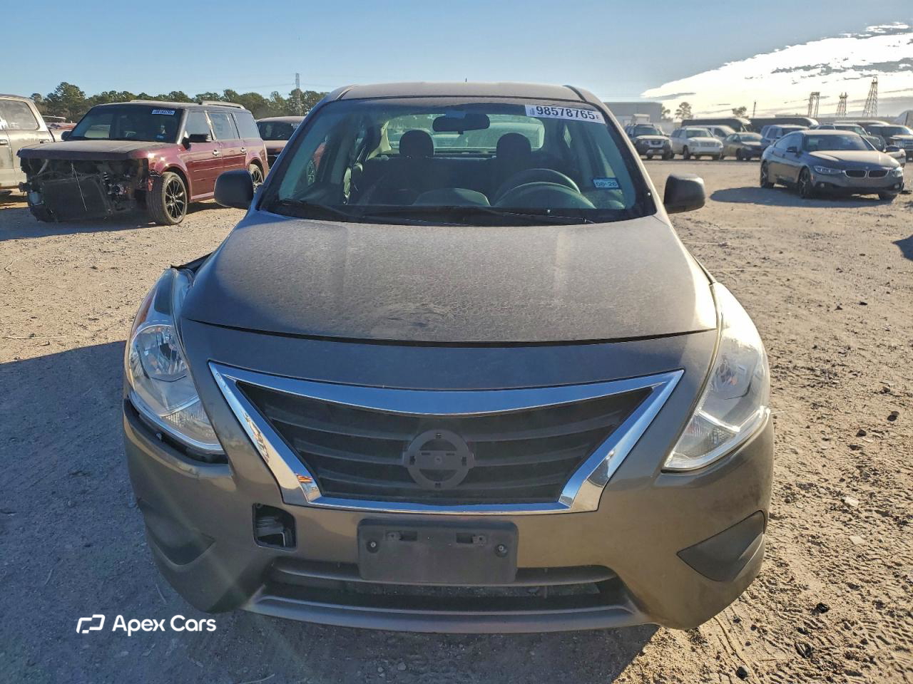 Nissan Versa 2015
