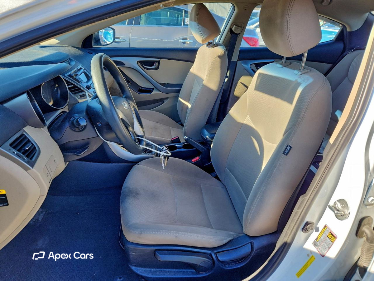 Hyundai Elantra 2016