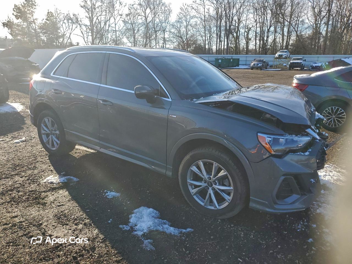 Audi Q3 2021