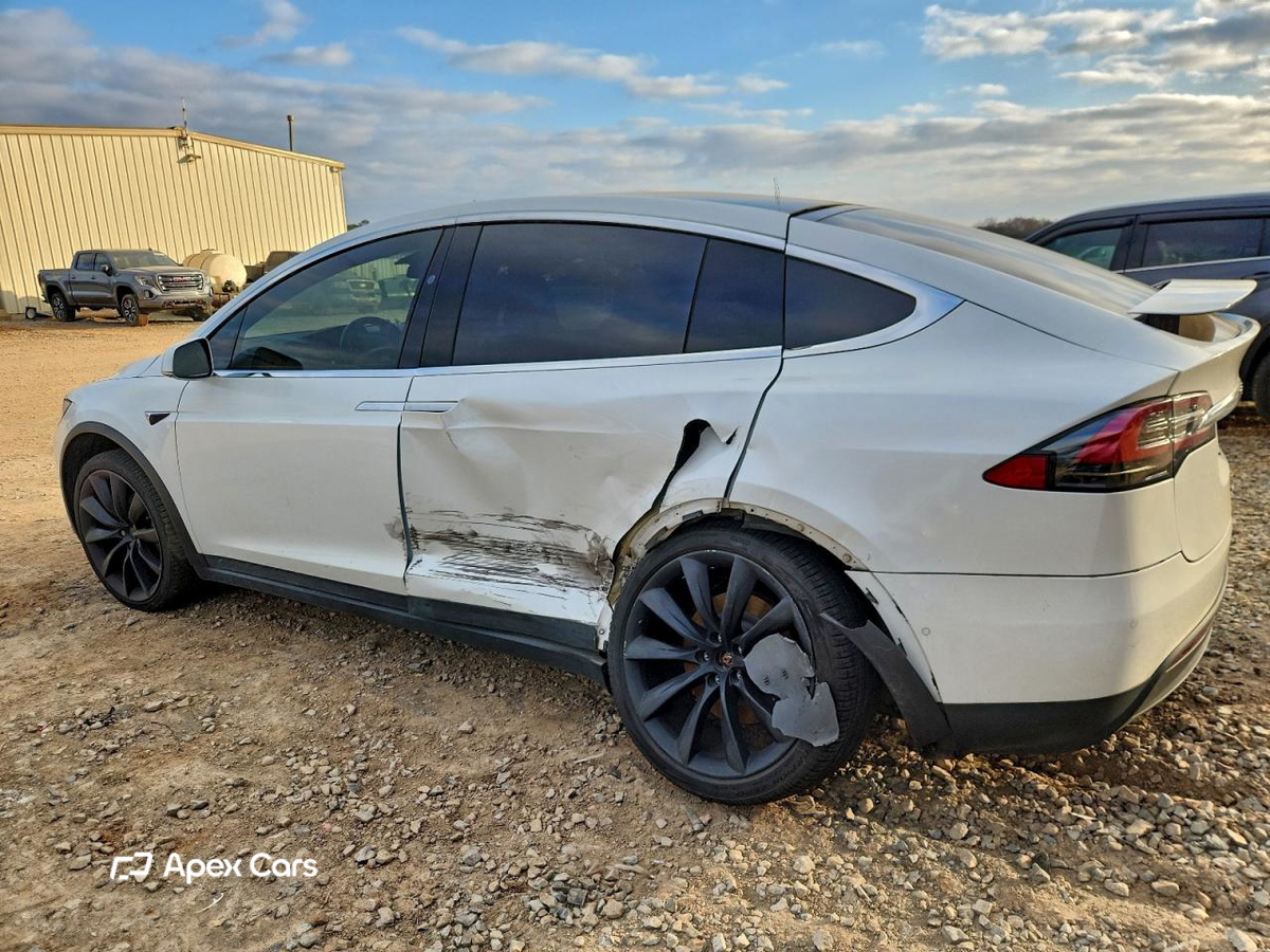 Tesla Model X 2019