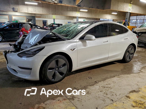 Tesla Model 3 2020 - Image 1 of 13