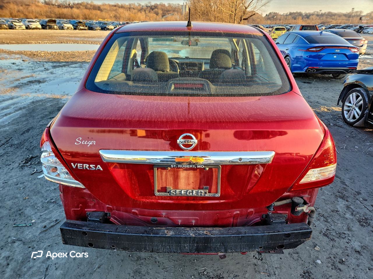 Nissan Versa 2011