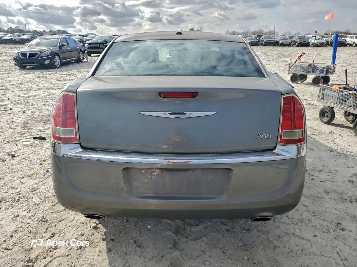 Chrysler 300 2011