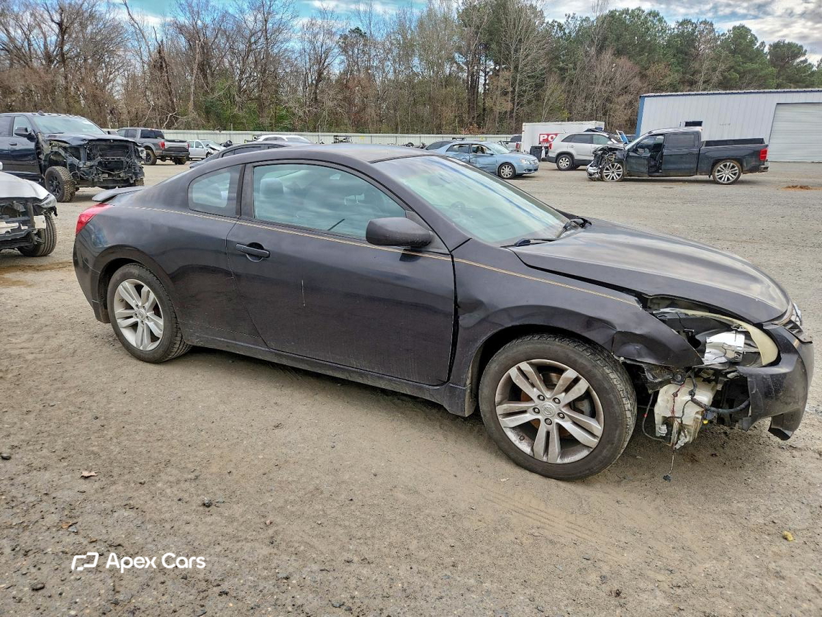 Nissan Altima 2012