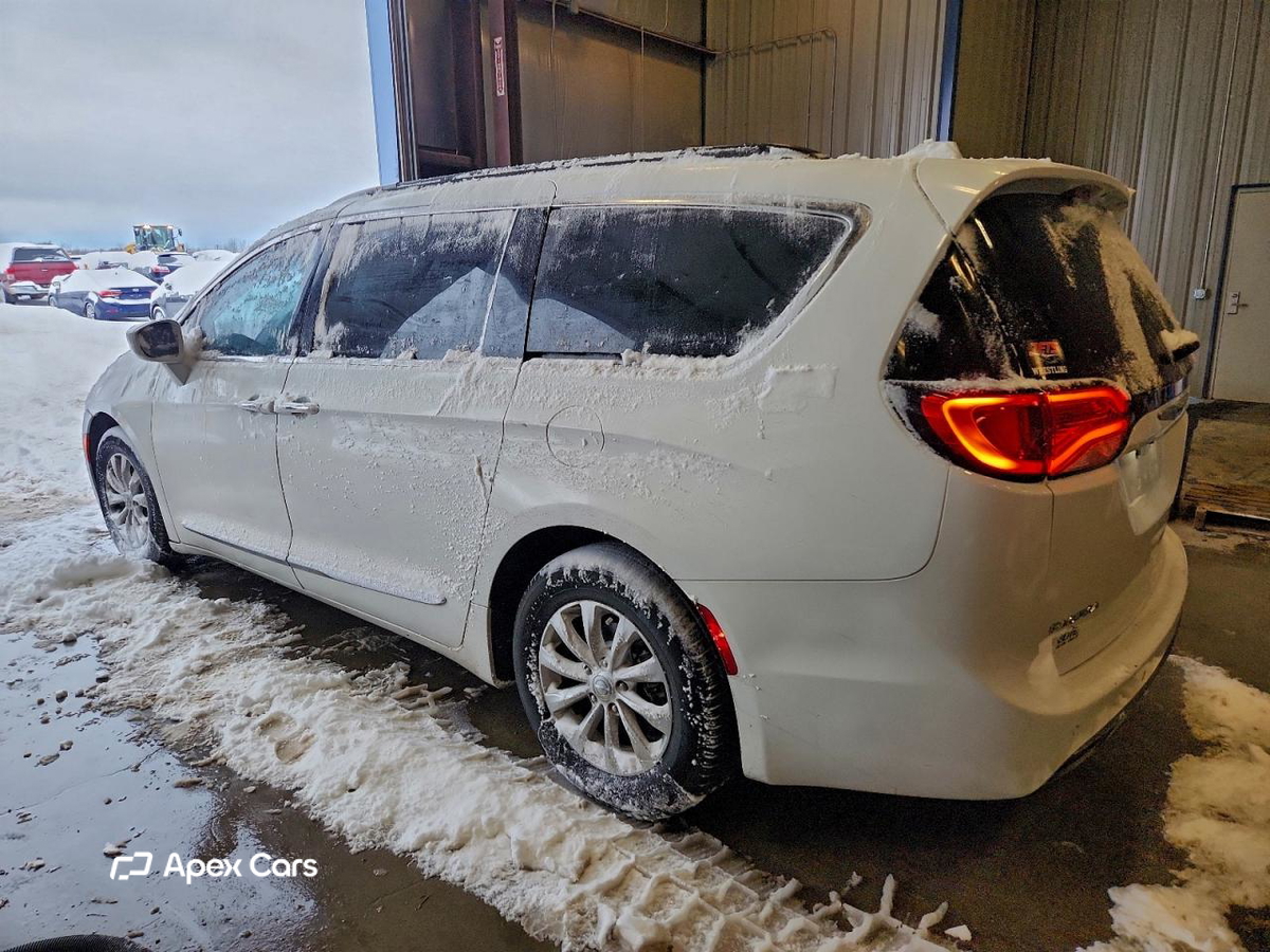 Chrysler Pacifica 2017