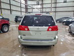 Toyota Sienna 2010