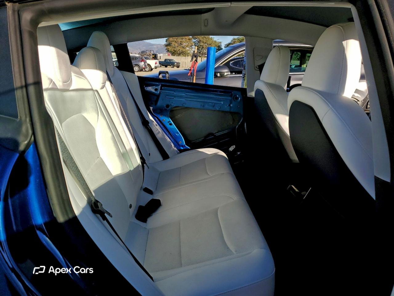 Tesla Model 3 2024