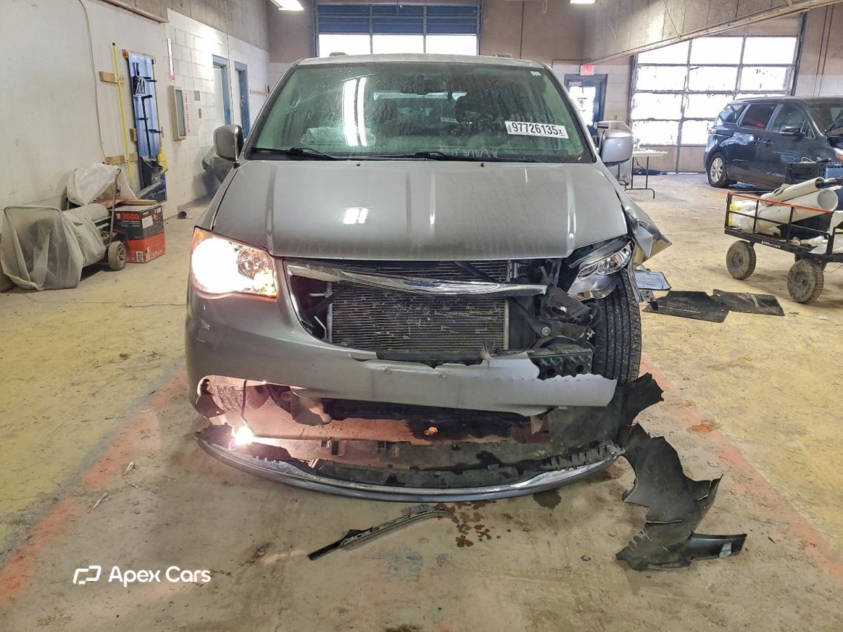 Chrysler Voyager 2016