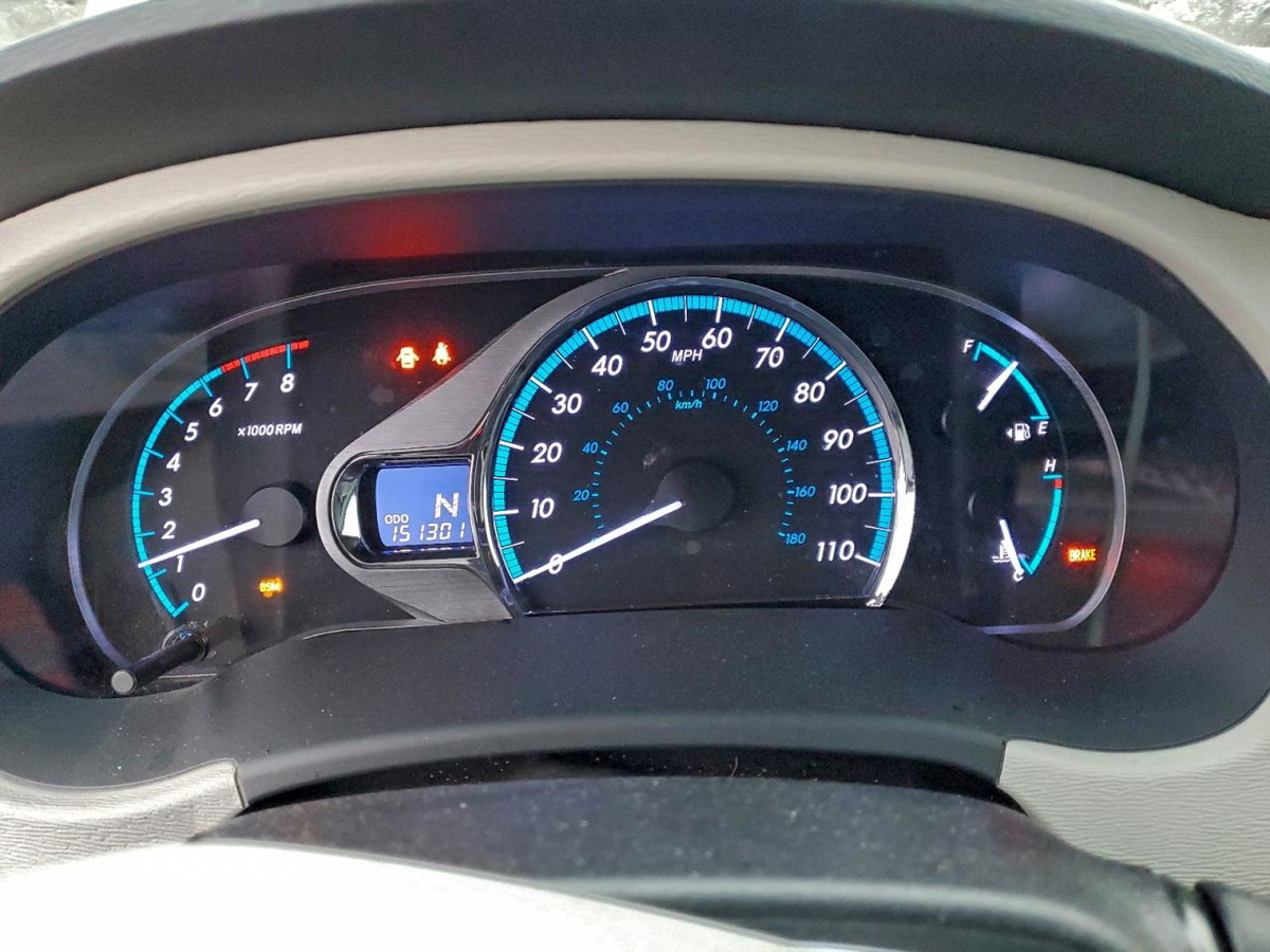 Toyota Sienna 2013