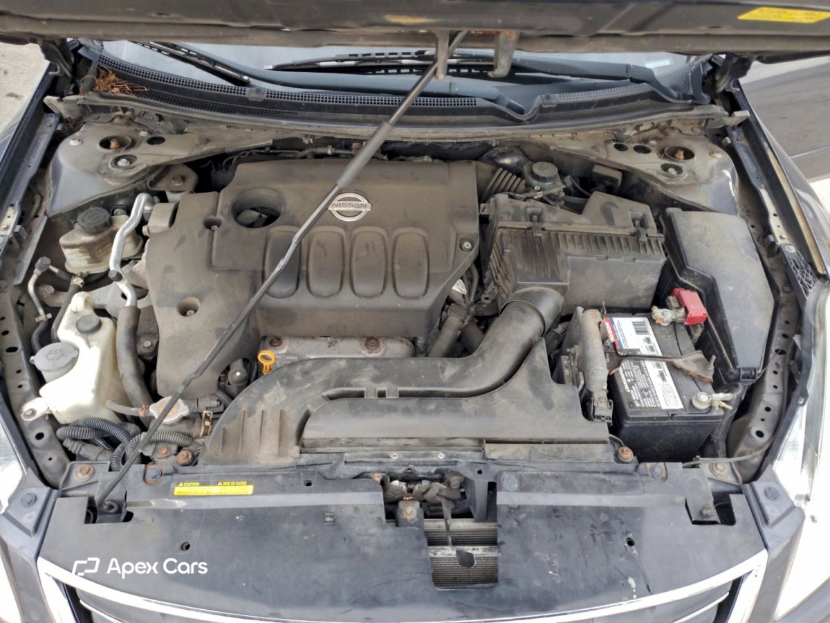 Nissan Altima 2012
