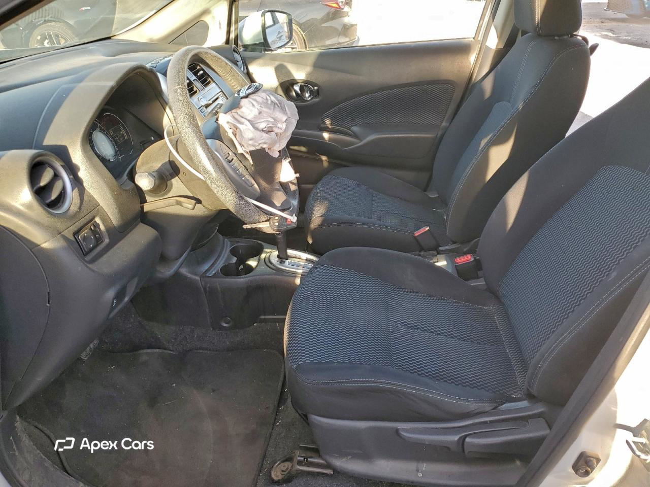 Nissan Versa 2016