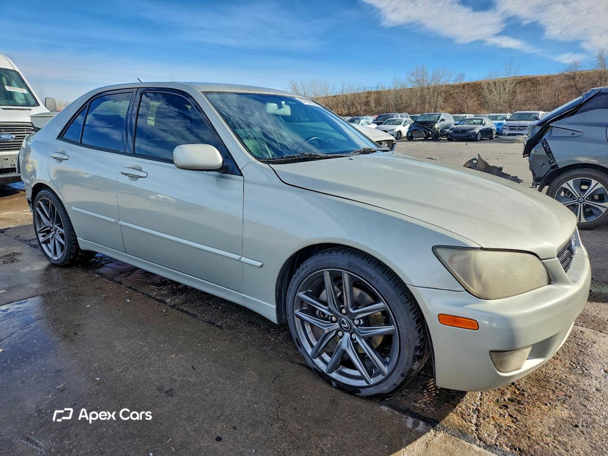 Lexus IS 2005