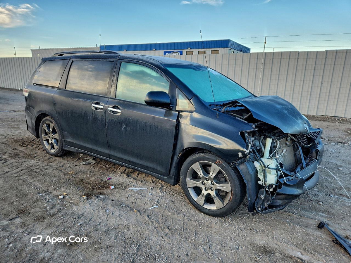 Toyota Sienna 2013