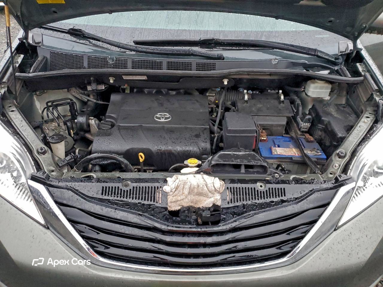 Toyota Sienna 2012
