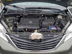 Toyota Sienna 2012