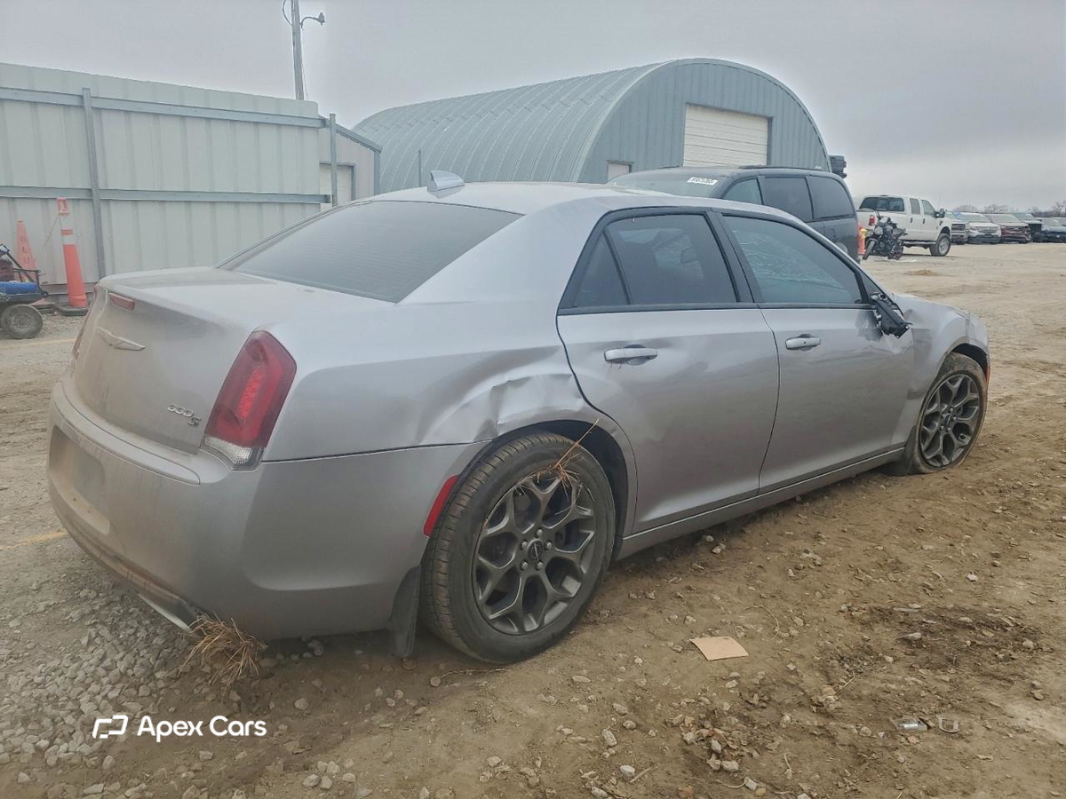 Chrysler 300 2016