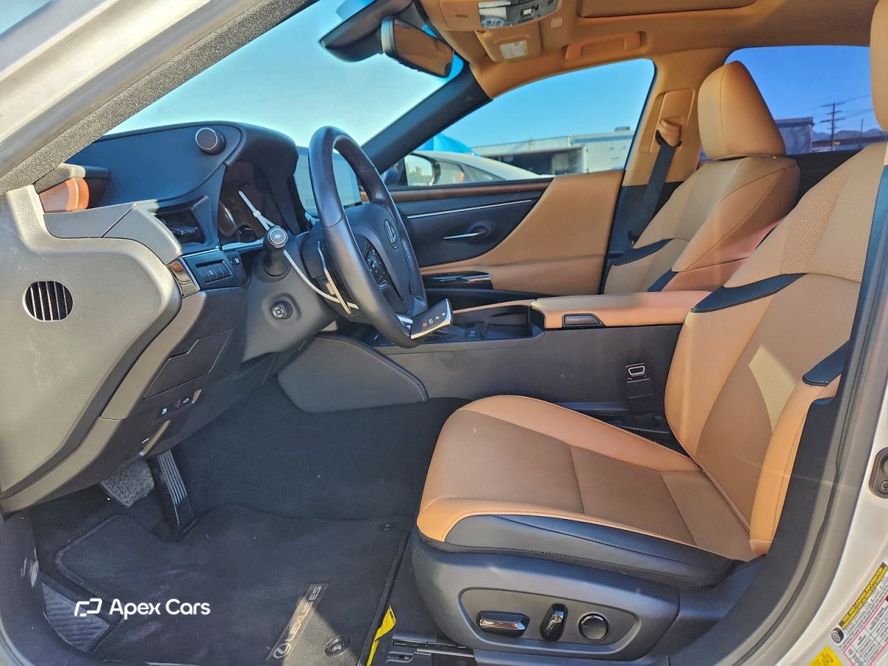 Lexus ES 2025