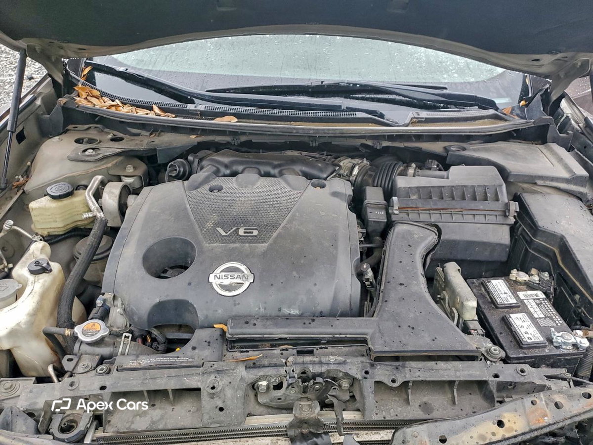 Nissan Maxima 2012