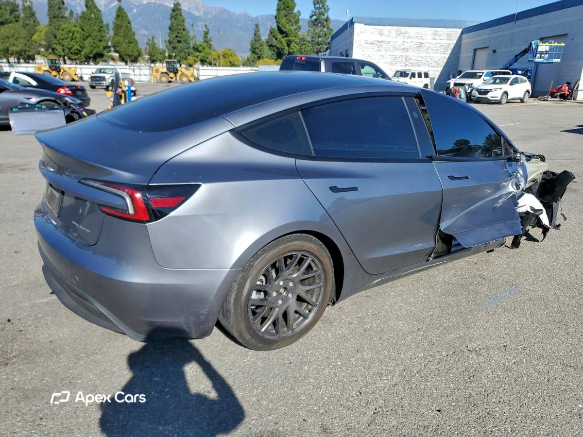 Tesla Model 3 2025