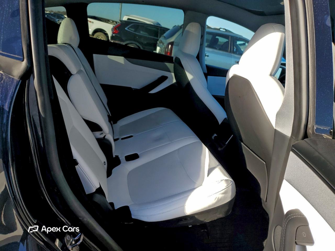 Tesla Model Y 2026