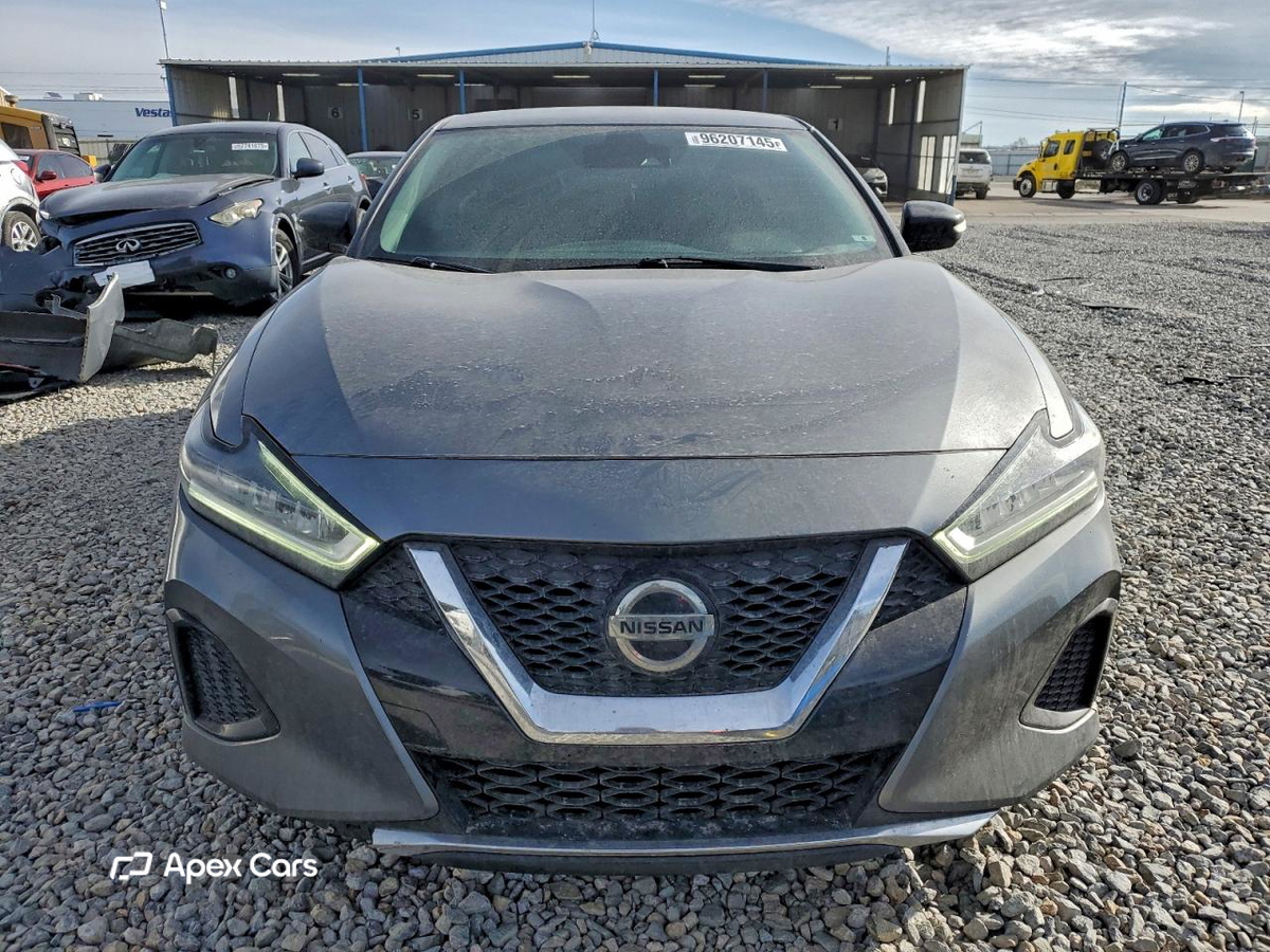 Nissan Maxima 2021