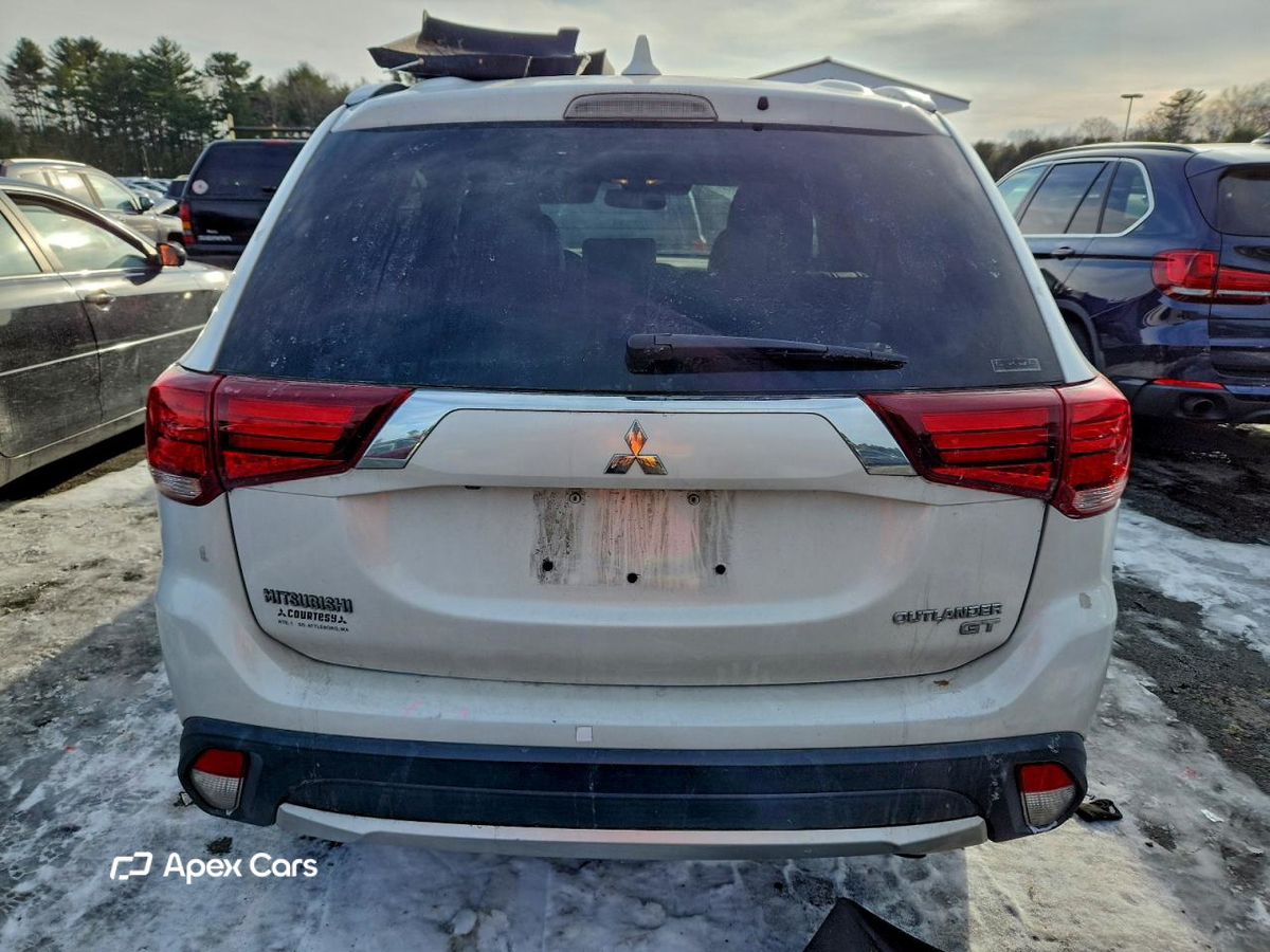 Mitsubishi Outlander 2018