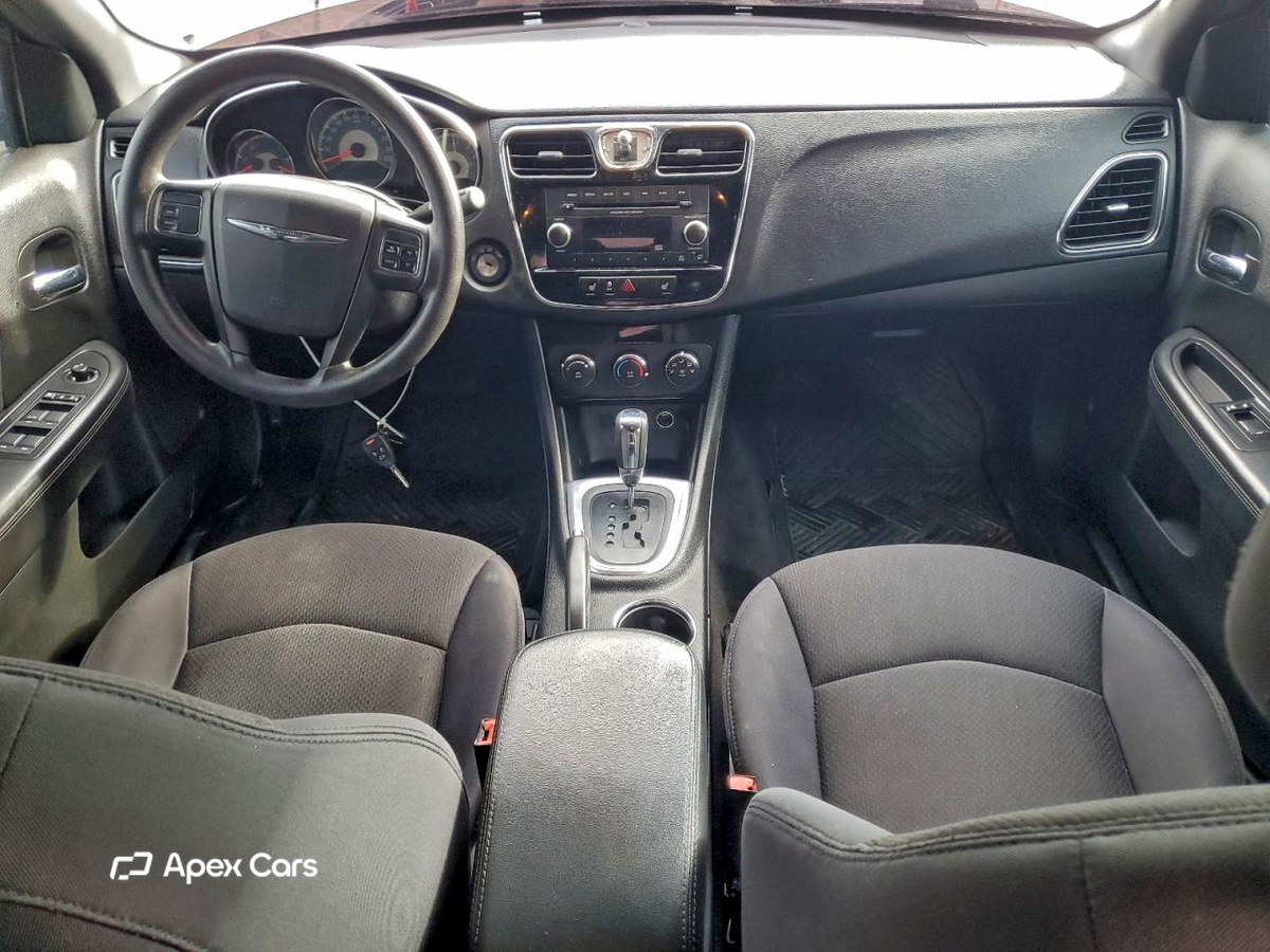 Chrysler 200 2012