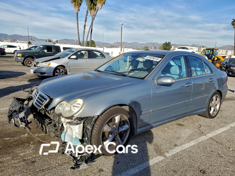 Mercedes-Benz  2005 - Image 1 of 14