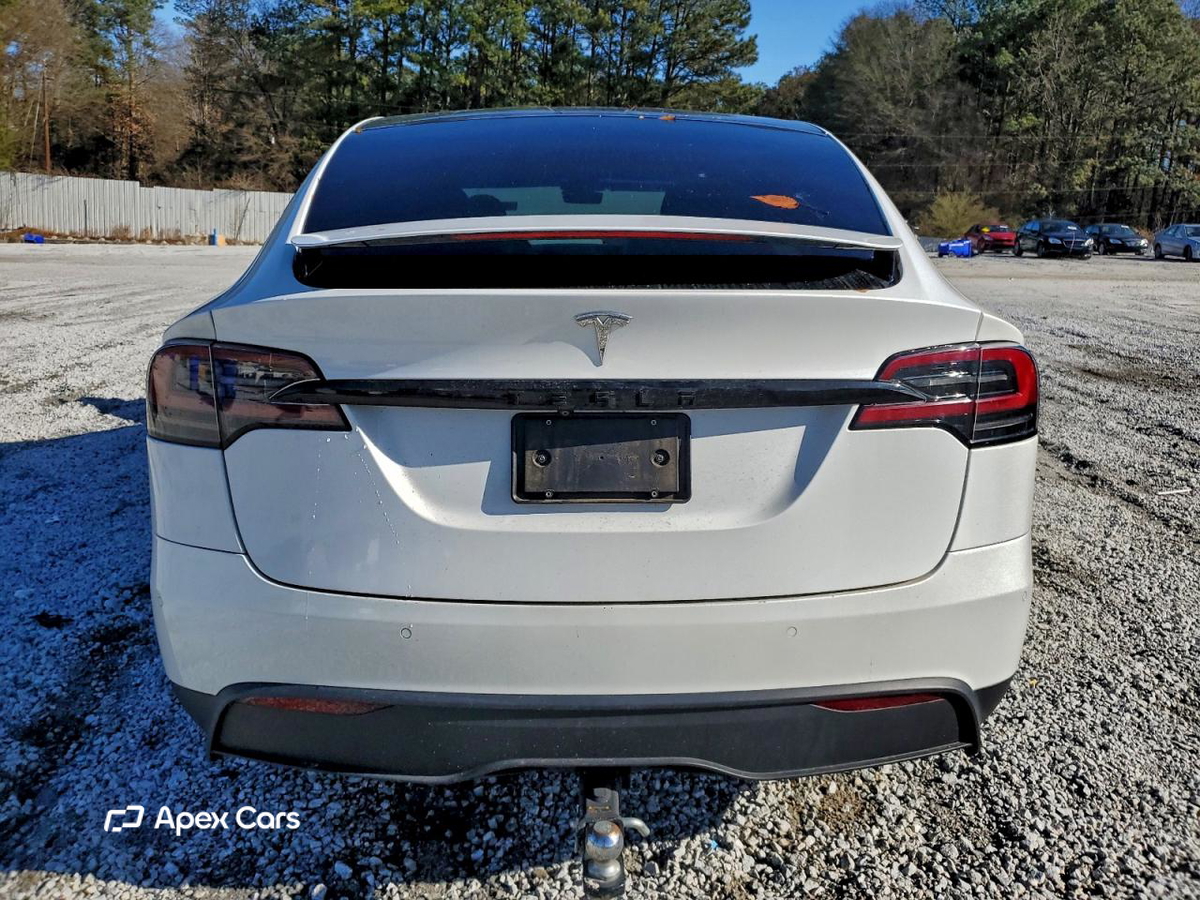 Tesla Model X 2022