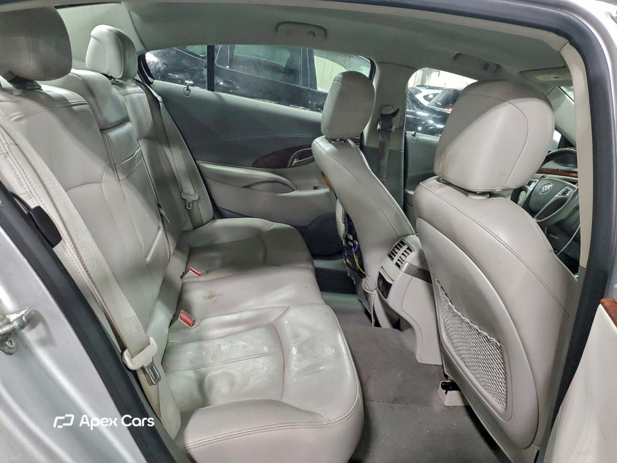 Buick LaCrosse 2012