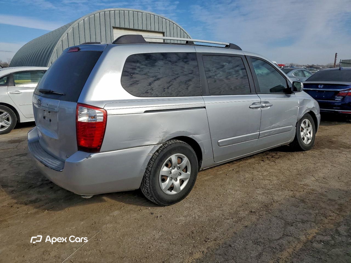 Kia Sedona 2006