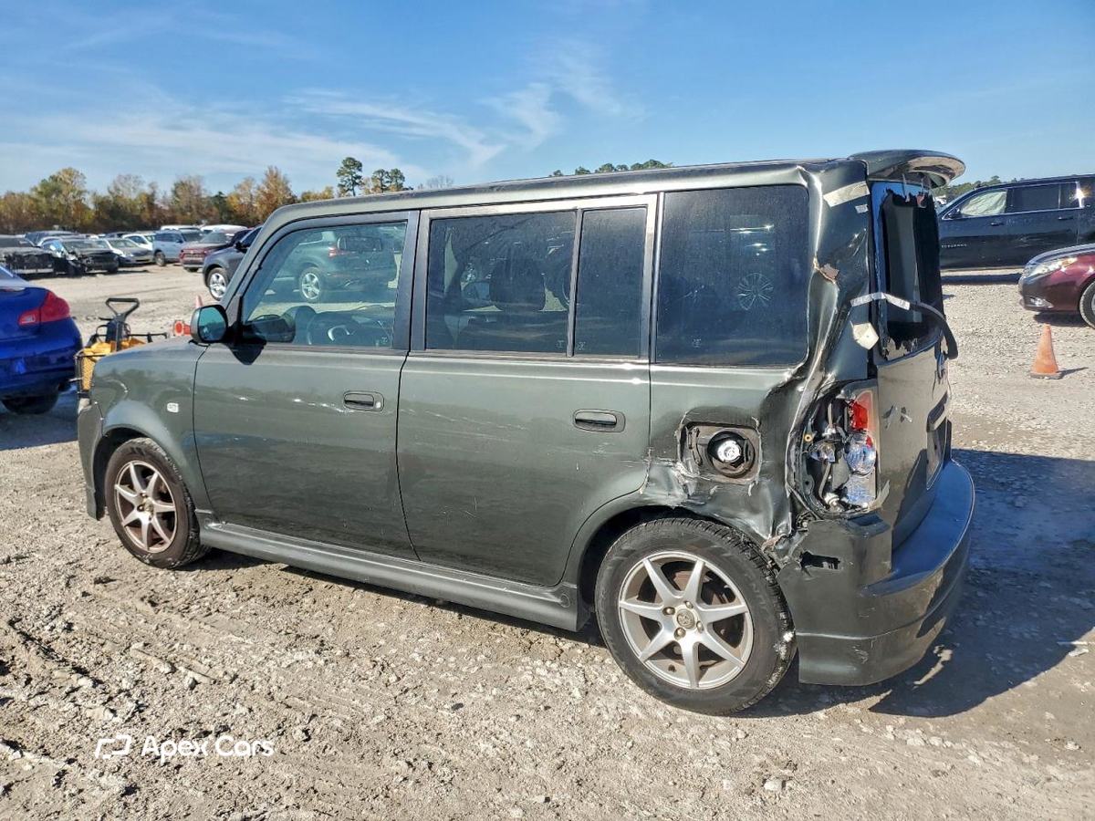 Scion xB 2005
