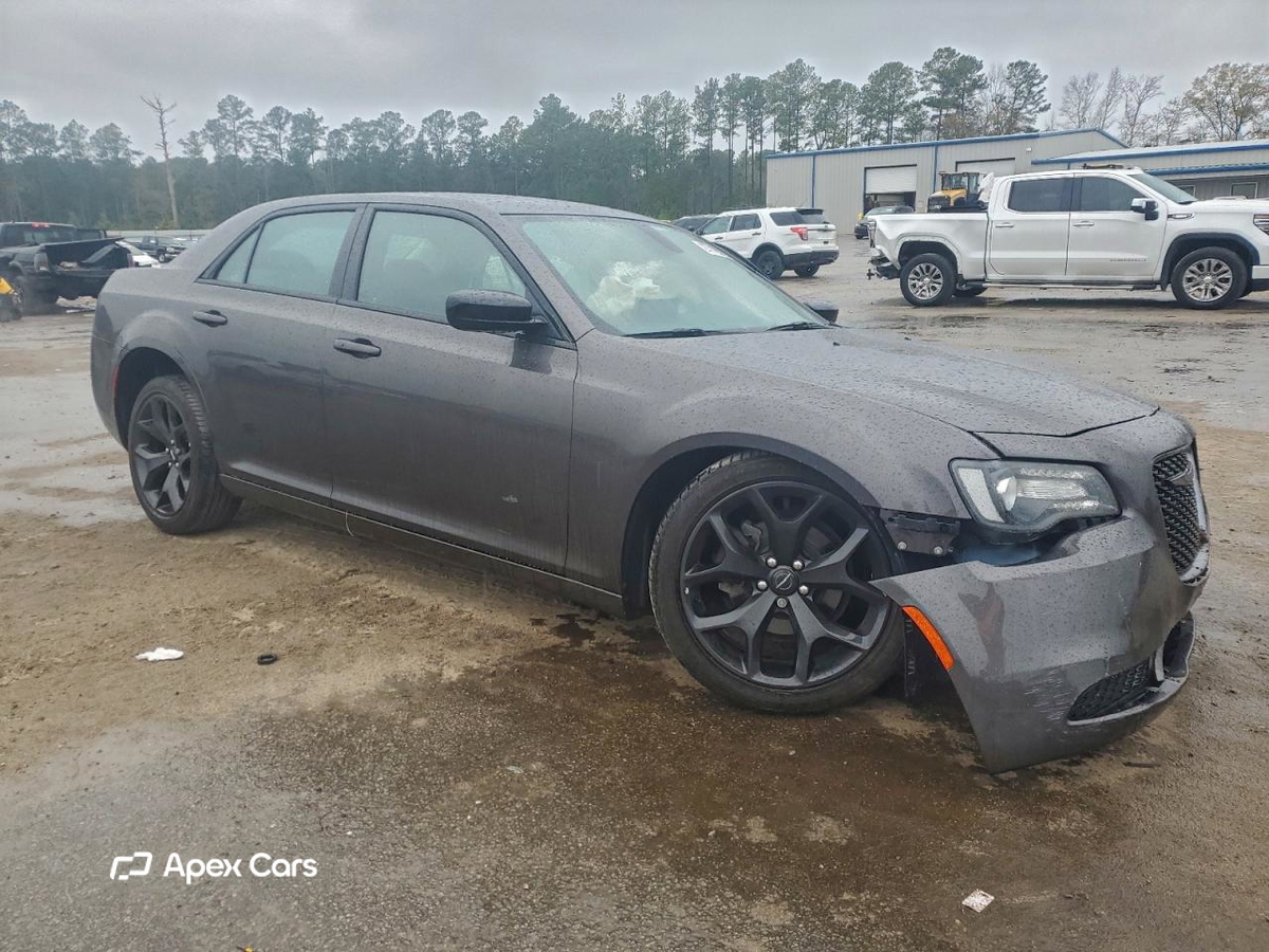 Chrysler 300 2020