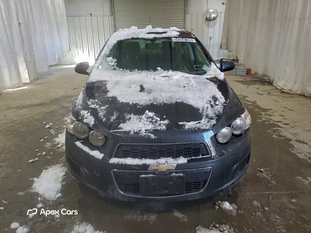Chevrolet Sonic 2015