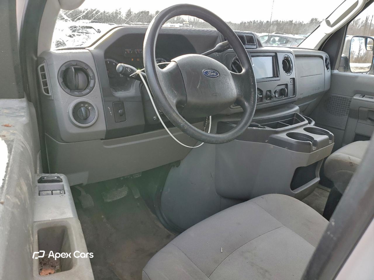 Ford Econoline 2011