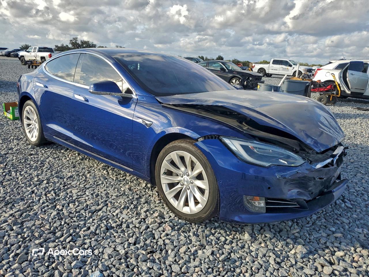 Tesla Model S 2018