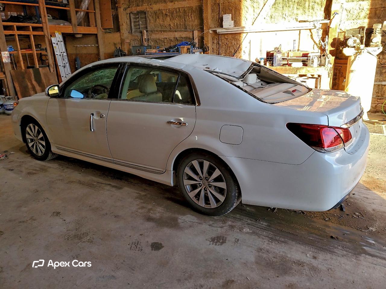 Toyota Avalon 2011